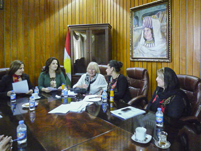 Gespräch mit Parlamentarierinnen im Parlament von Erbil